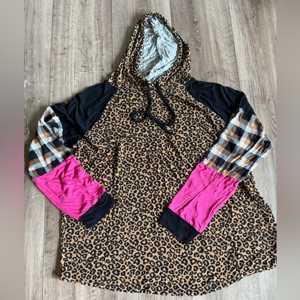 Cato Leopard Print Hoodie with Plaid and Pink Sleeves